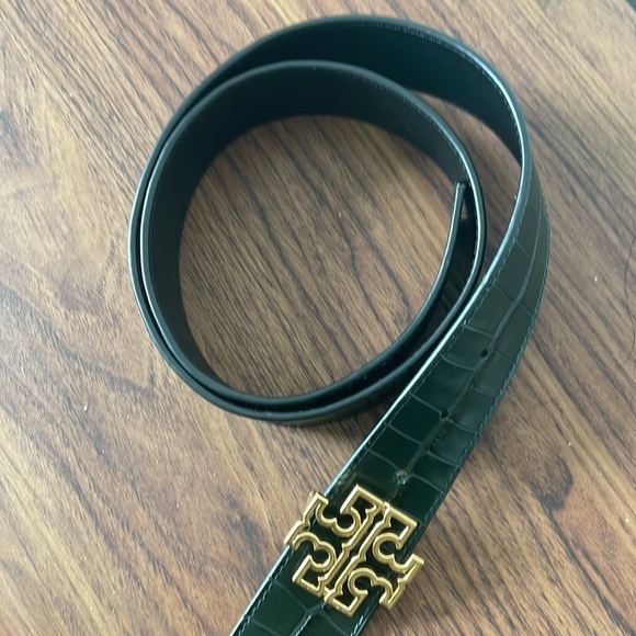 Authentic Tory Burch Reversible Belt - Picture 2 of 2